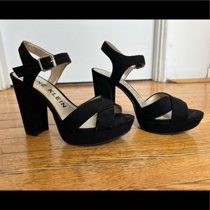 ANNE KLEIN LALIMA PLATFORM SANDAL